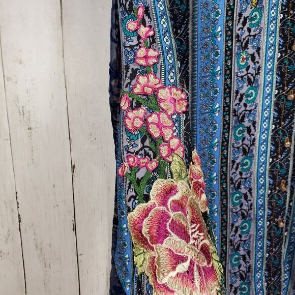 Aratta Silent Journey Embroidered Floral Blouse Tunic Womens Large Blue Boho EUC - Picture 5 of 16